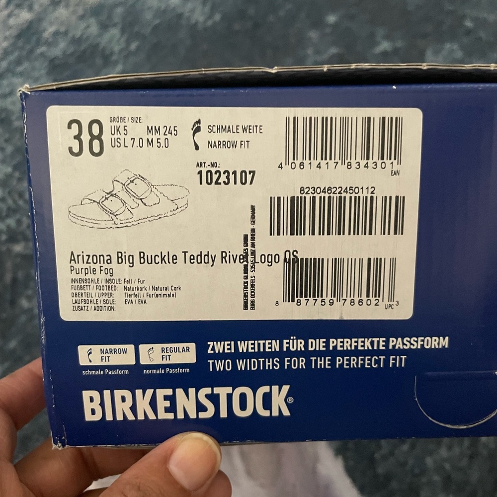 Birkenstock Shearling Sandals - Lavender, excellent condition worn once